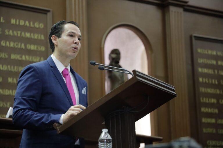 Urgente reformar el Código Penal de Michoacán para Proteger el Patrimonio de los Ciudadanos ante Estafas Financieras: Alfredo Anaya
